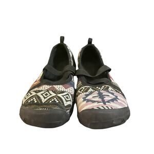 KEEN Women’s Mary Jane Flats 7.5 Multicolor Aztec Pattern Slip-on